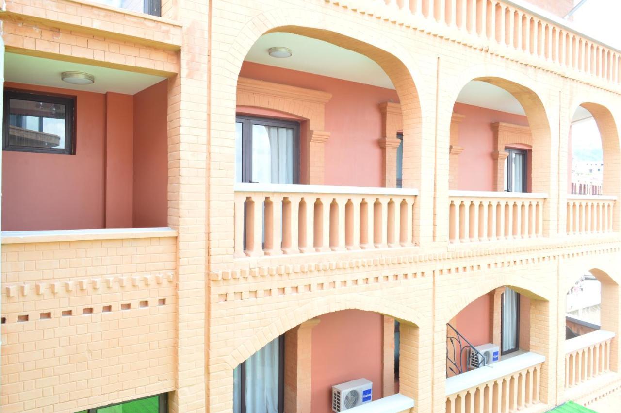 Havana Resort أنتاناناريفو المظهر الخارجي الصورة